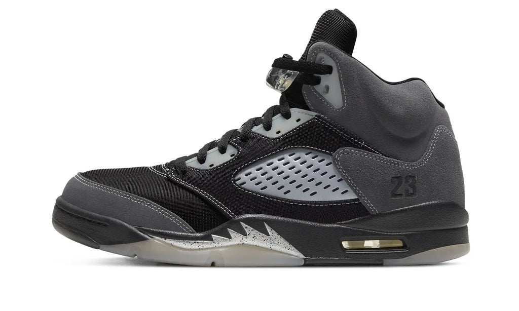 black Jordan 5 Retro Anthracite