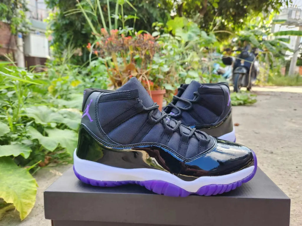 iconic Air Jordan 11 Retro Black Purple - Hình 4