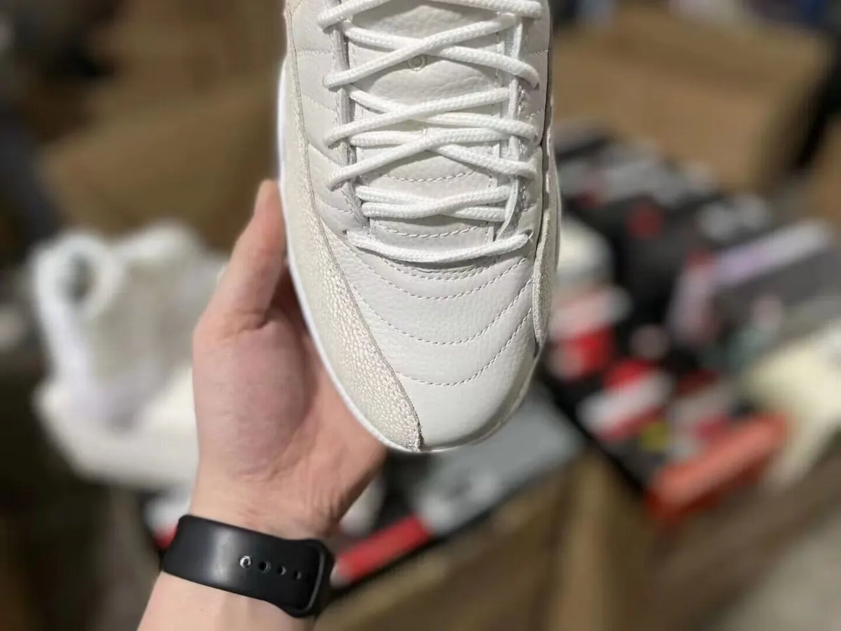 Air Jordan 12 Cream Gold - Hình 3