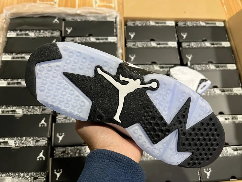 Air Jordan 6 Retro White Oreo - Hình 4