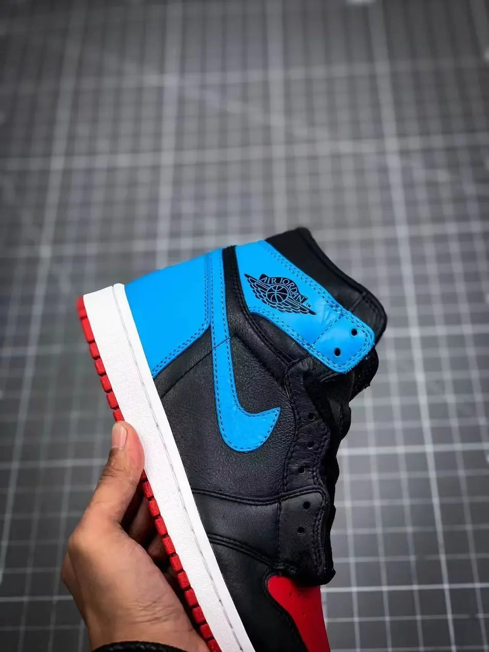 Jordan 1 Black Red Blue - Hình 8
