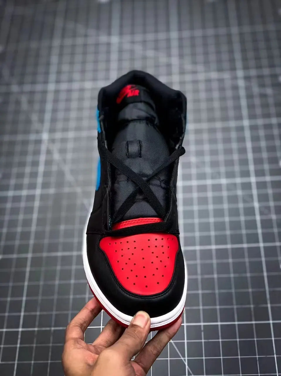 Jordan 1 Black Red Blue - Hình 3