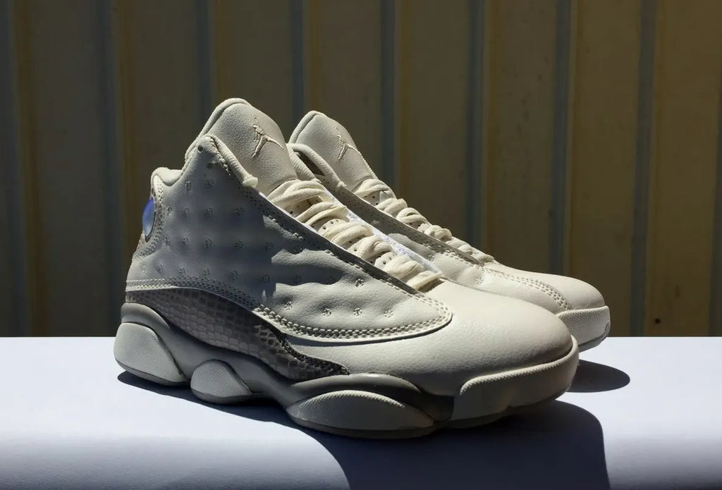 Air Jordan 13 Neutral Grey - Hình 5