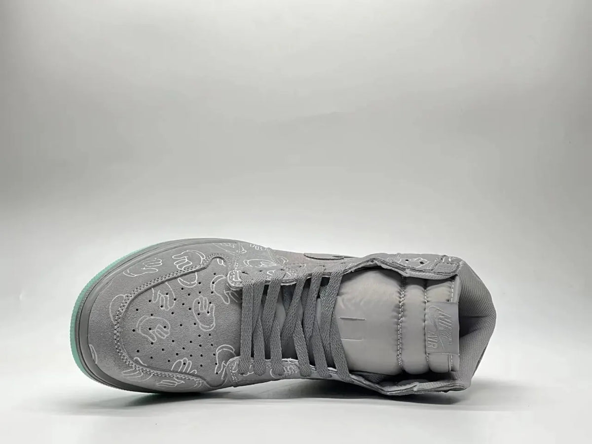 Air Jordan 1 High KAWS Grey - Hình 4