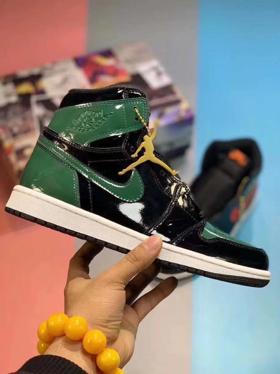 retro high Air Jordan 1 Lucky Green - Hình 3