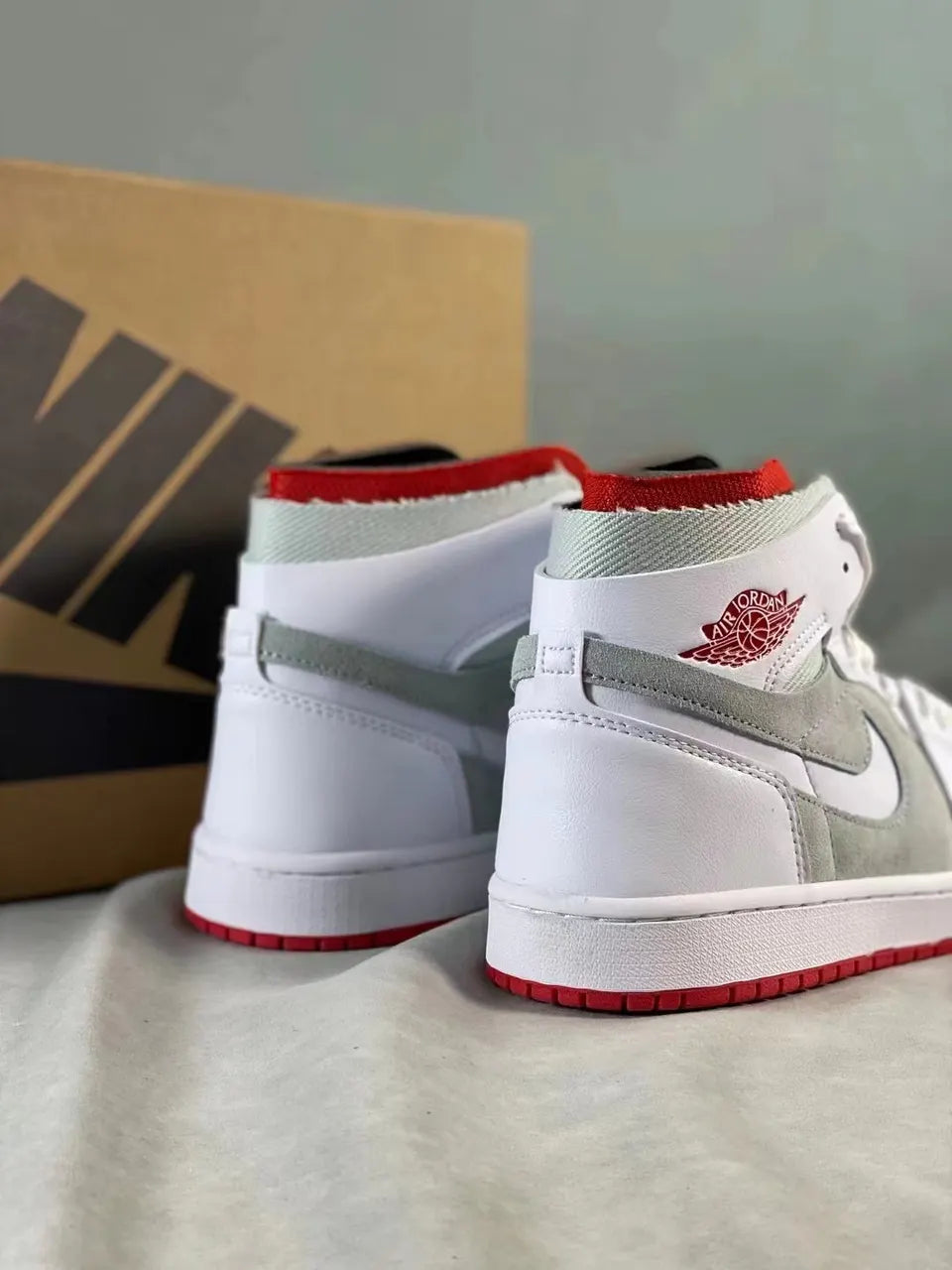 Air Jordan 1 High White Grey Red - Hình 3