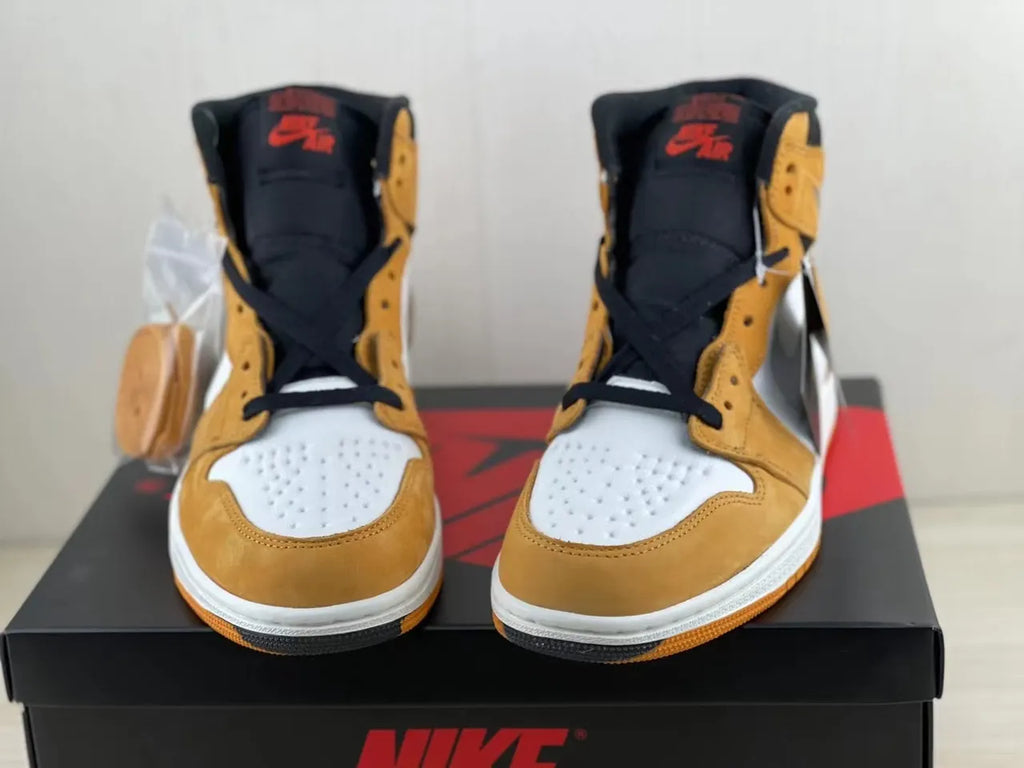 Air Jordan 1 GTX Gold - Hình 4