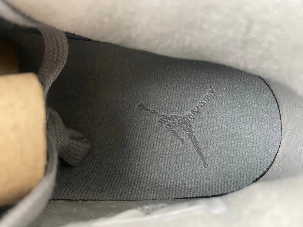 premium Air Jordan 4 Retro Grey Suede - Hình 8