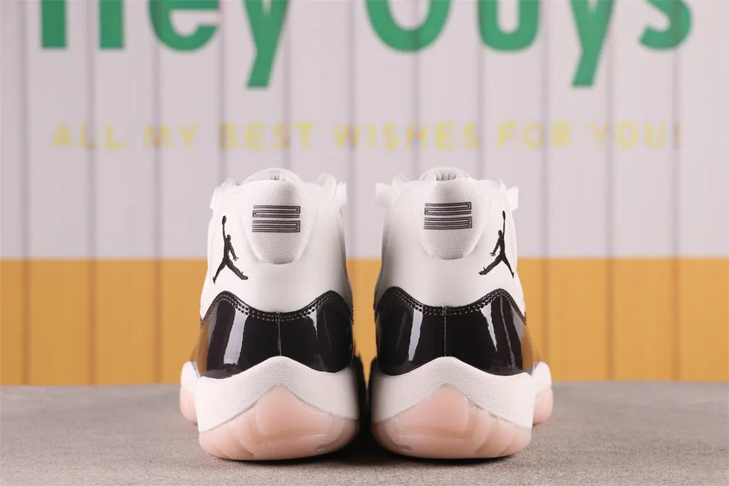 retro iconic Air Jordan 11 Concord - Hình 4