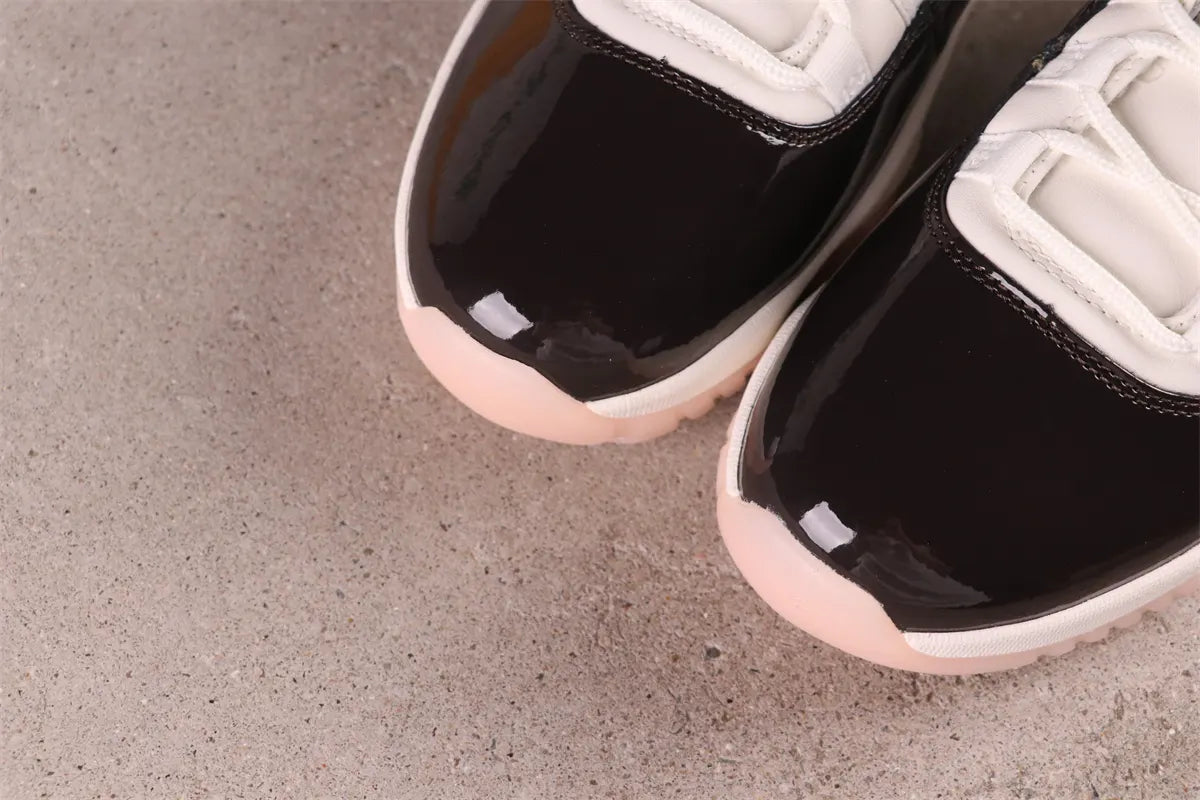 retro iconic Air Jordan 11 Concord - Hình 7