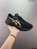 Asics Novablast 3 Black Gold