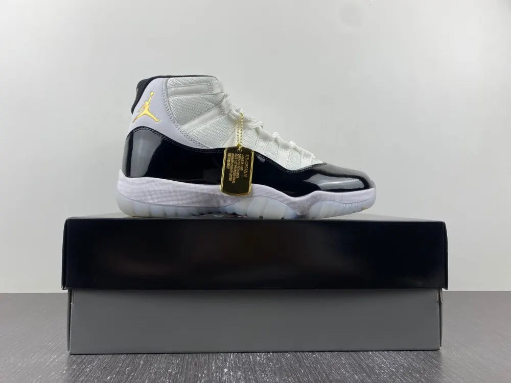 Air Jordan 11 Retro Jubilee - Hình 19