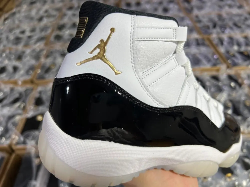 iconic Air Jordan 11 Retro Concord - Hình 5