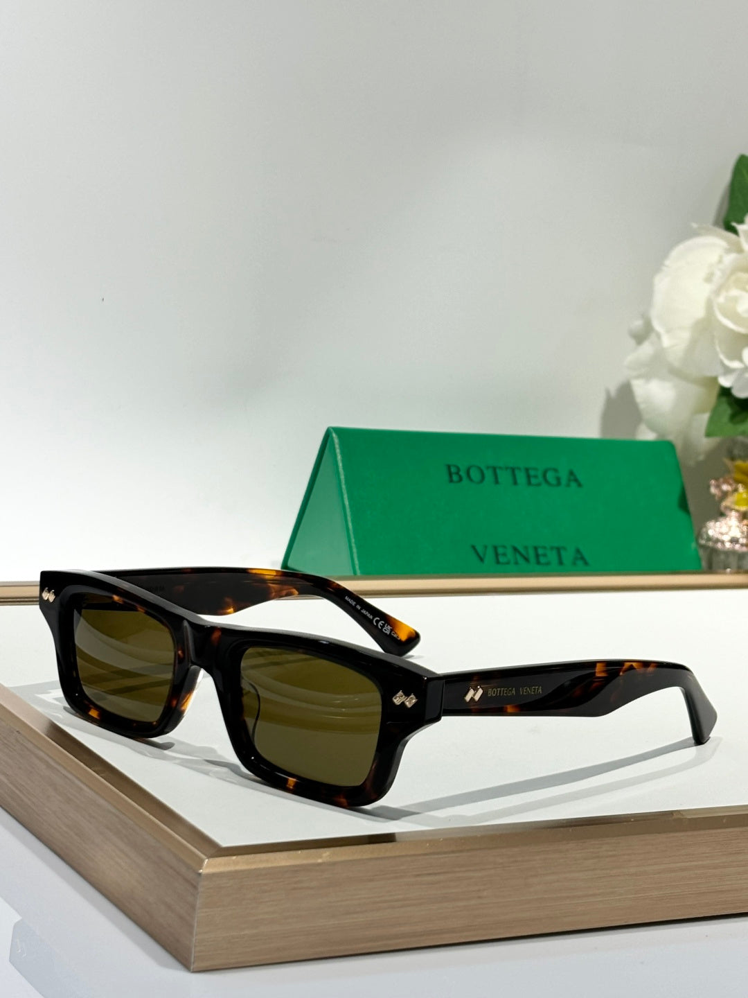 Bottega Veneta BV1351 Black & Green Designer Sunglasses 50-12-145 mm - detail image 2