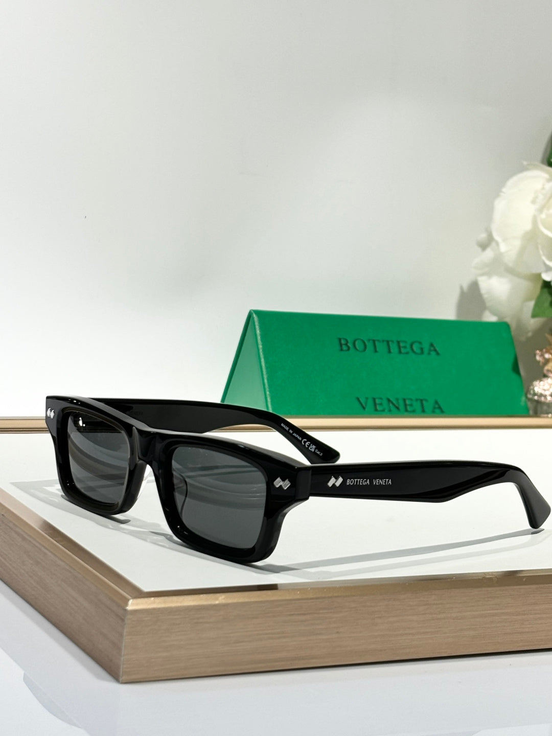 Bottega Veneta BV1351 Black & Green Designer Sunglasses 50-12-145 mm