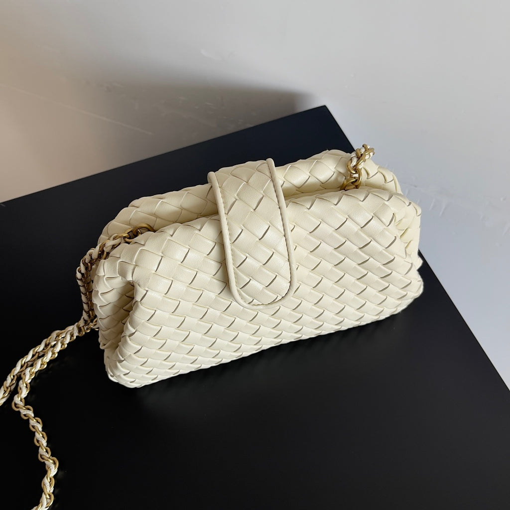 Bottega Veneta 804038 Black Clutch Bag Edition 4 - detail image 3