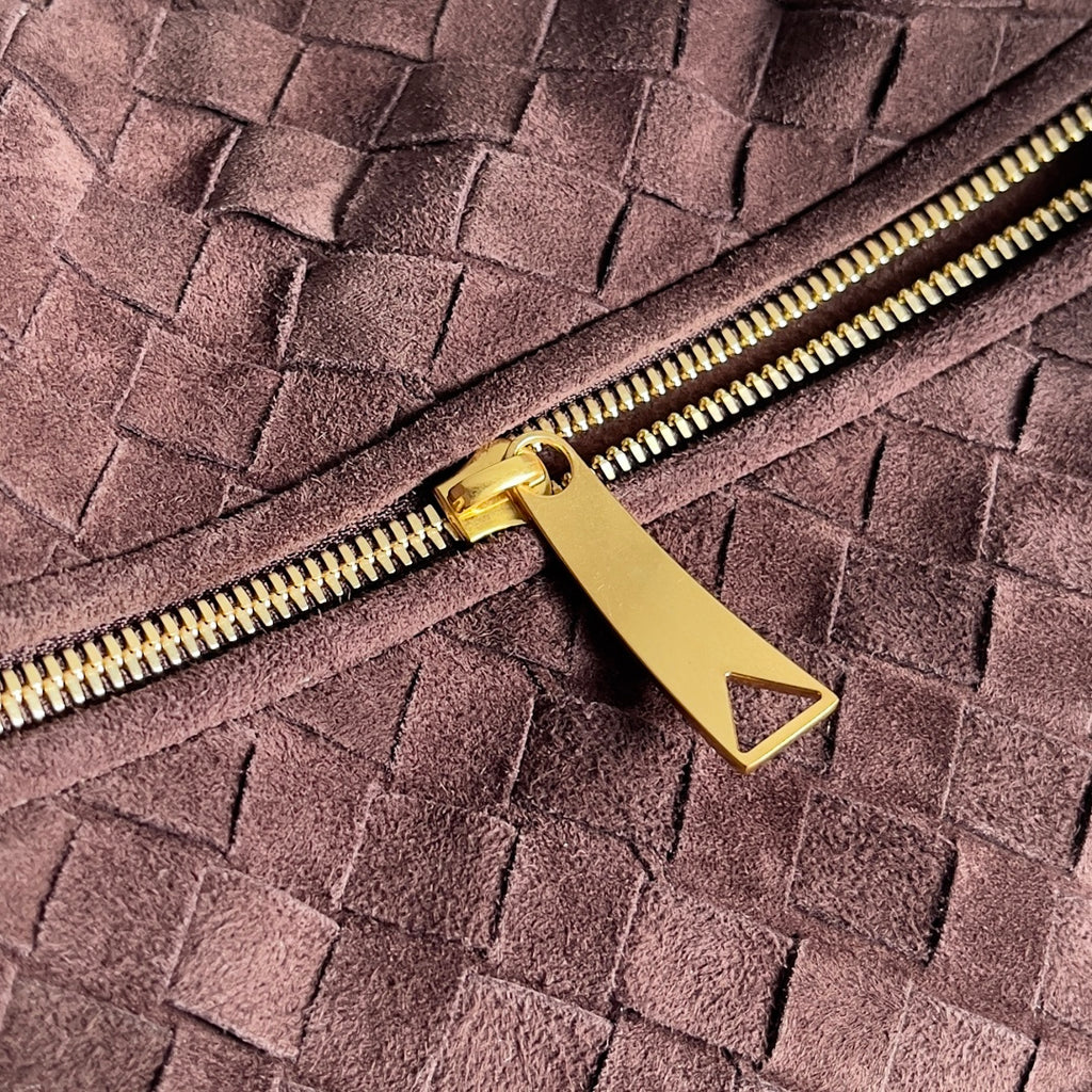 Bottega Veneta Black Designer Handbag Edition 851 - detail image 7