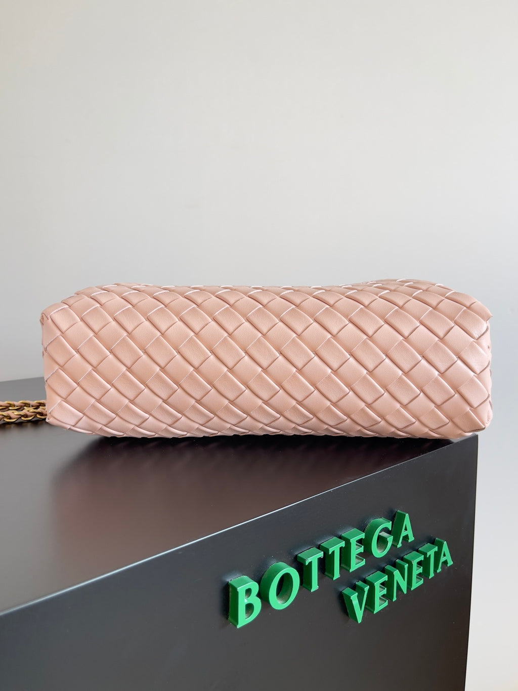 Bottega Veneta 785807 Black & Rose Gold Clutch Bag - detail image 3