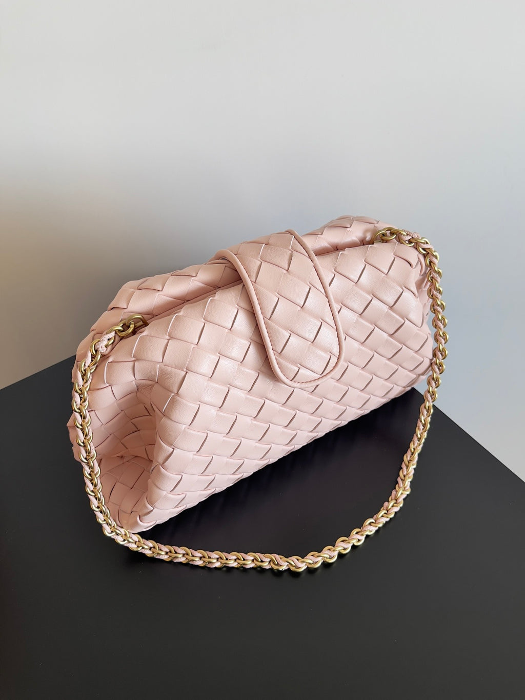 Bottega Veneta 785807 Black & Rose Gold Clutch Bag - detail image 4
