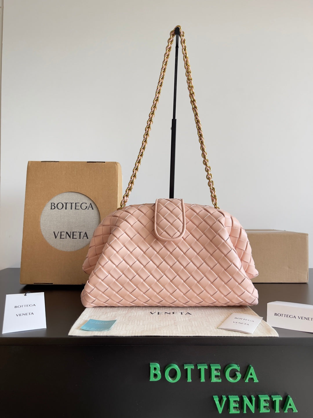 Bottega Veneta Pink Designer Handbag Edition 5