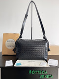 Bottega Veneta Black Designer Handbag Edition 854