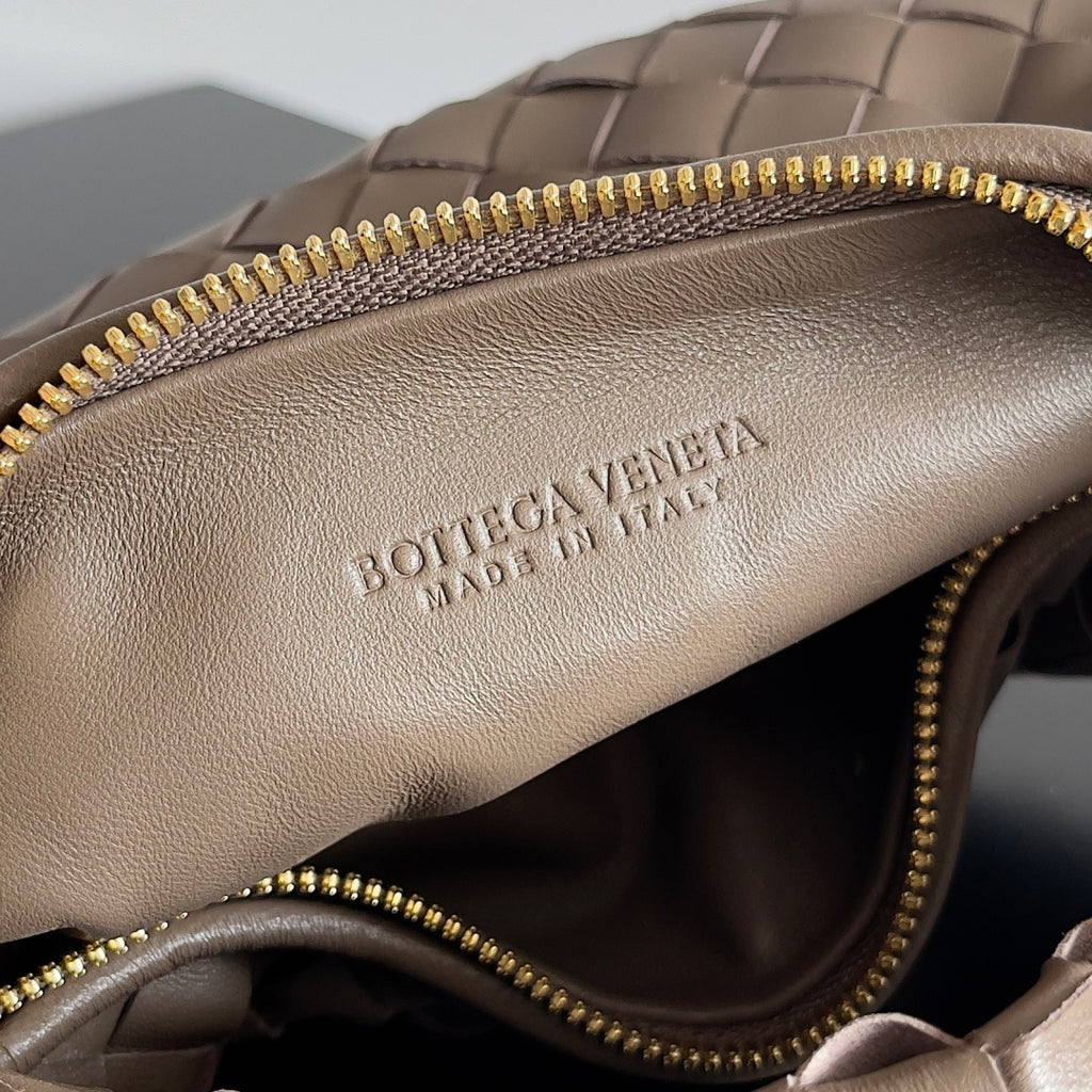 Bottega Veneta 651876 Black Hobo Bag 23 × 15 × 5 cm Edition 13 - detail image 7