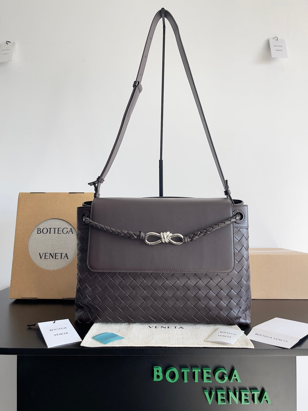 Bottega Veneta Brown Designer Handbag Edition 93