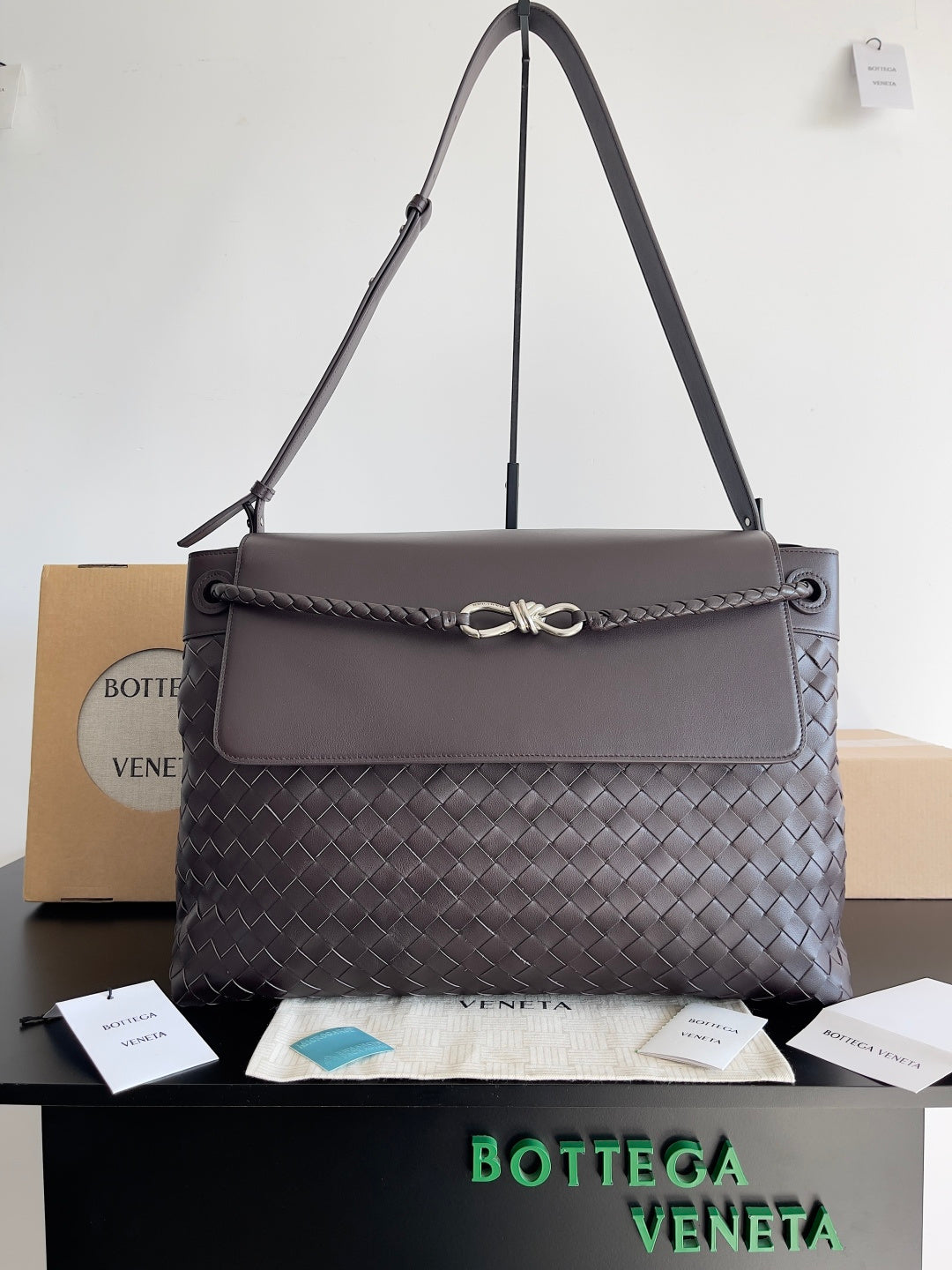 Bottega Veneta Brown Designer Handbag Edition 92