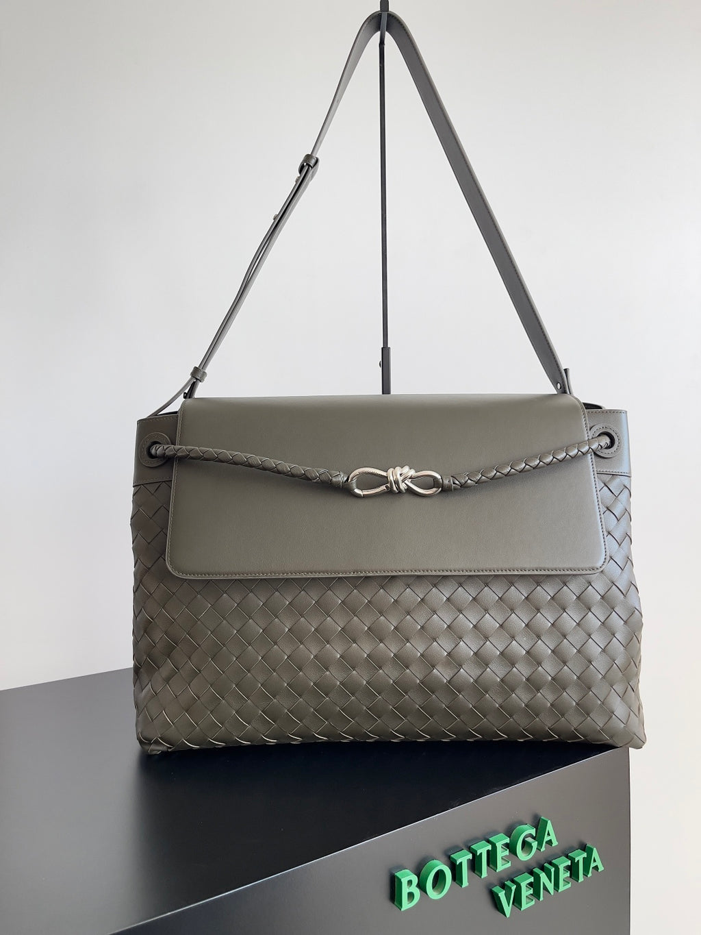 Bottega Veneta 805969 Black Designer Handbag