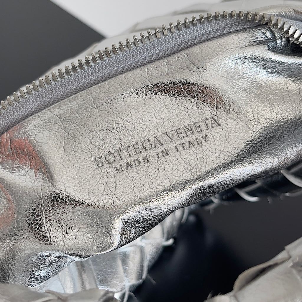 Bottega Veneta 651876 Black Hobo Bag 26 × 13 × 8.5 cm Edition 3 - detail image 7