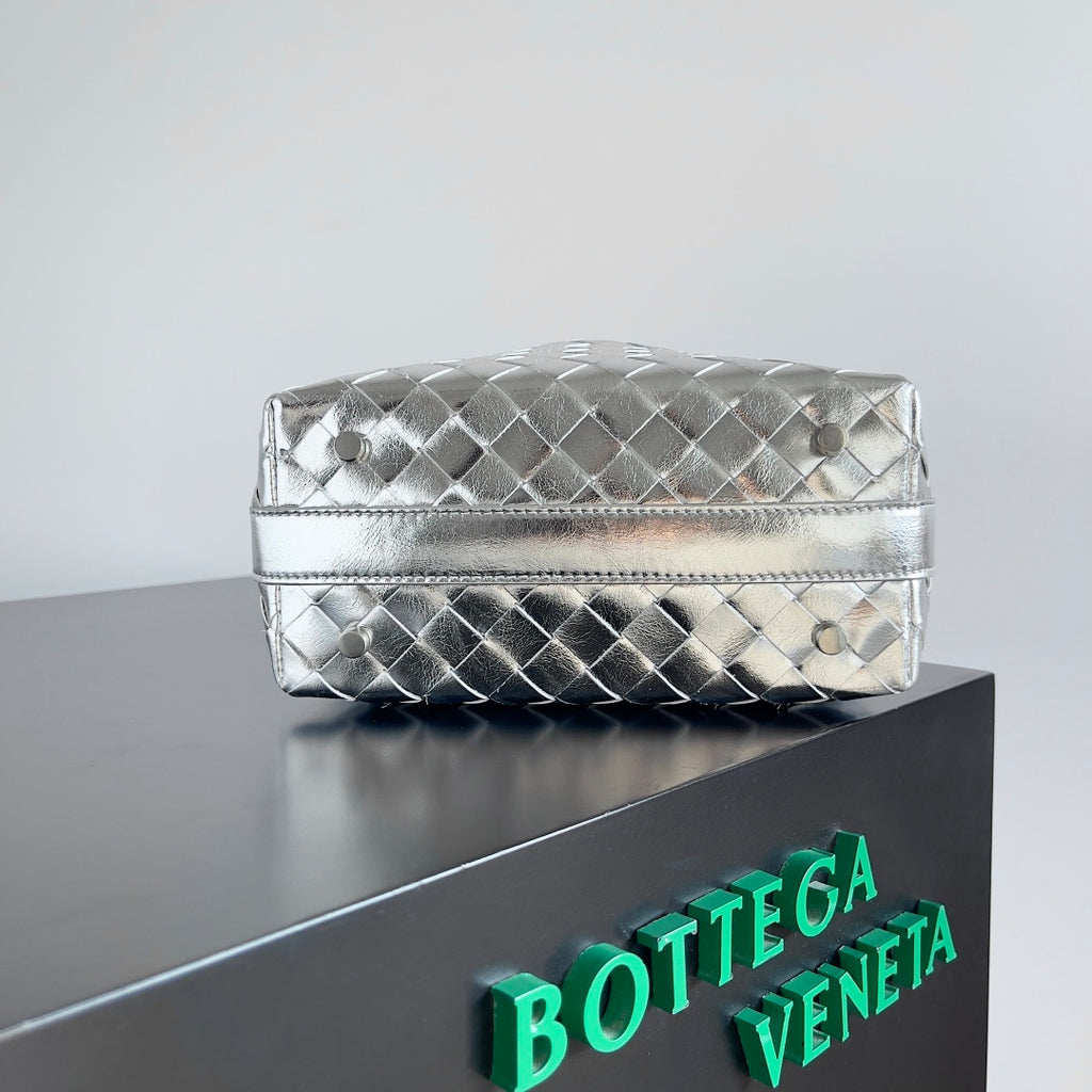 Bottega Veneta 754443 Black Designer Handbag Edition 2 - detail image 3