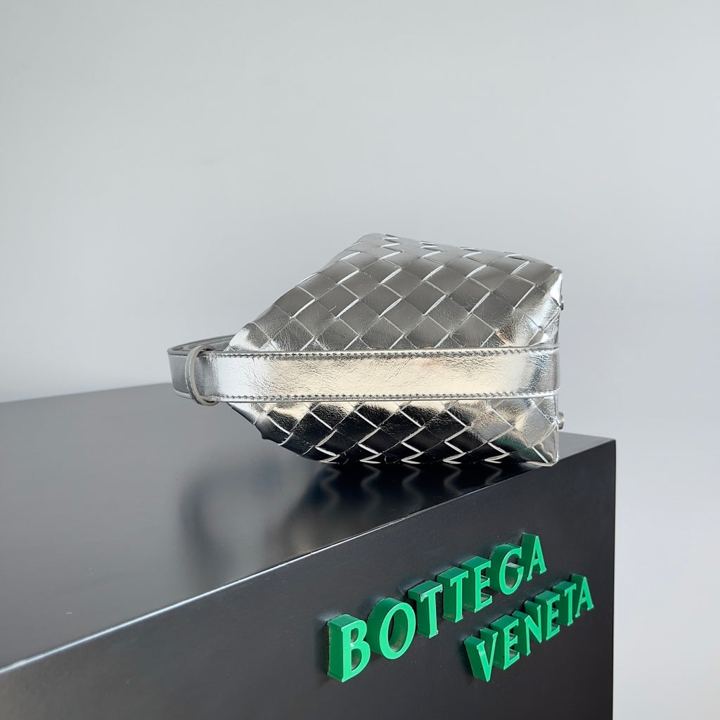 Bottega Veneta 754443 Black Designer Handbag Edition 2 - detail image 2