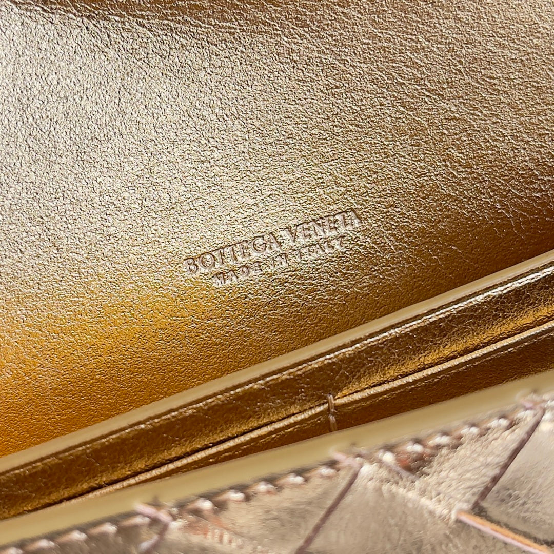 Bottega Veneta 741511 Black & Gold Designer Handbag - detail image 8