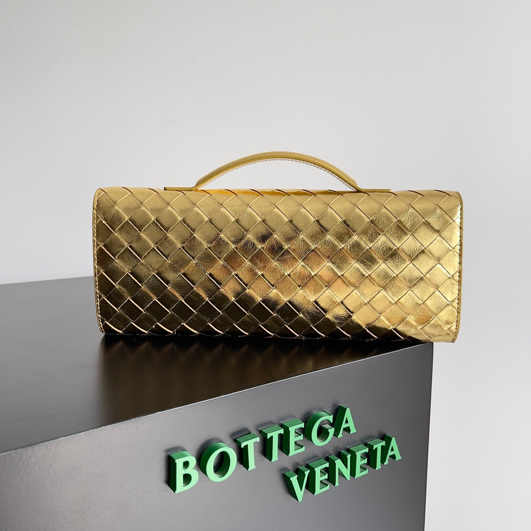Bottega Veneta 741511 Black & Gold Designer Handbag - detail image 2