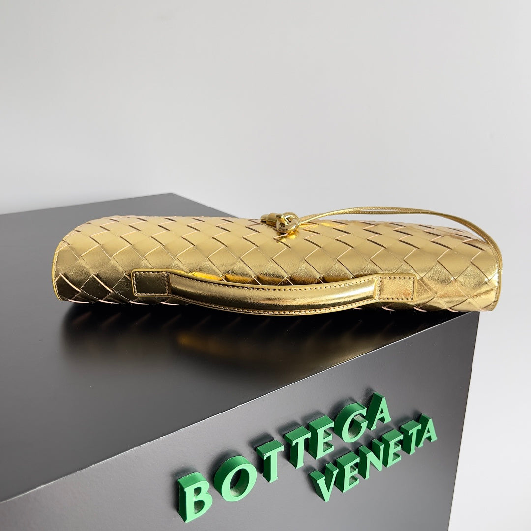 Bottega Veneta 741511 Black & Gold Designer Handbag - detail image 5