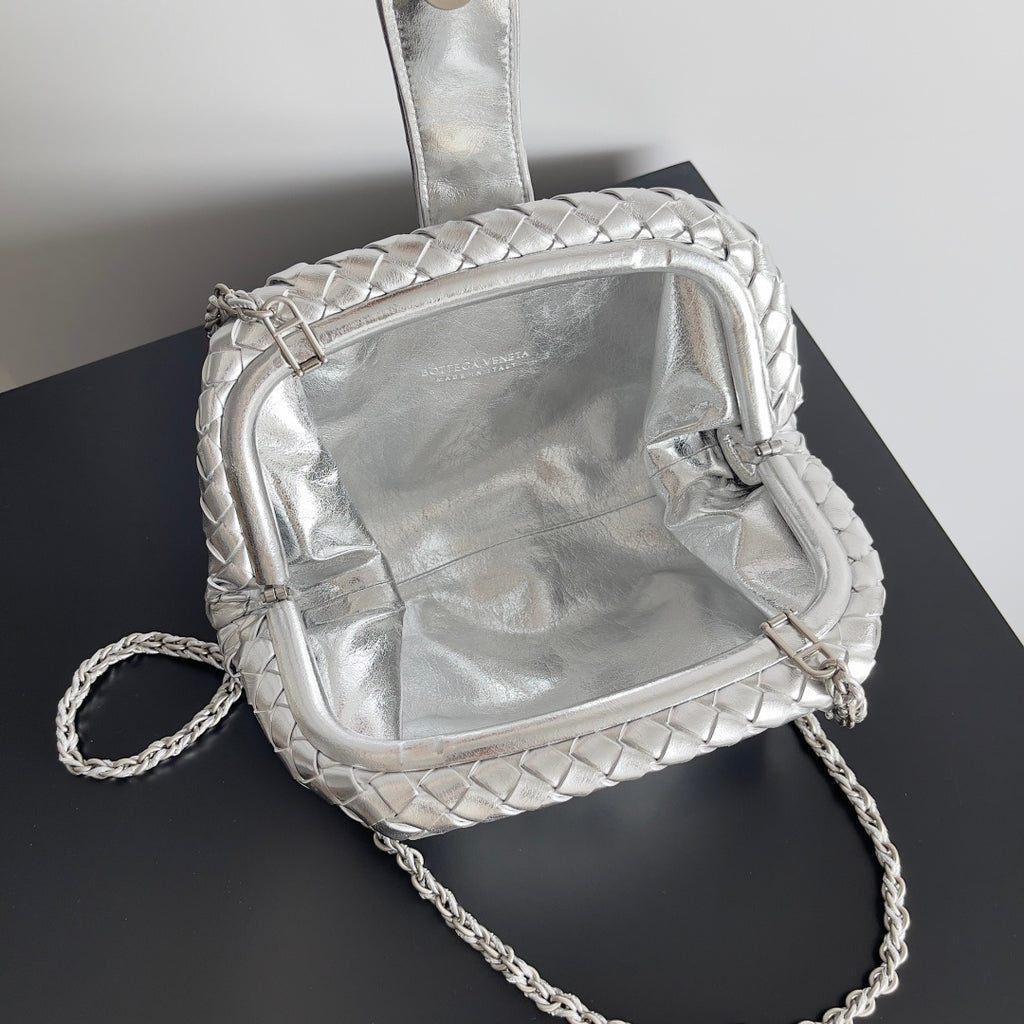 Bottega Veneta 804038 Black Clutch Bag Edition 3 - detail image 9