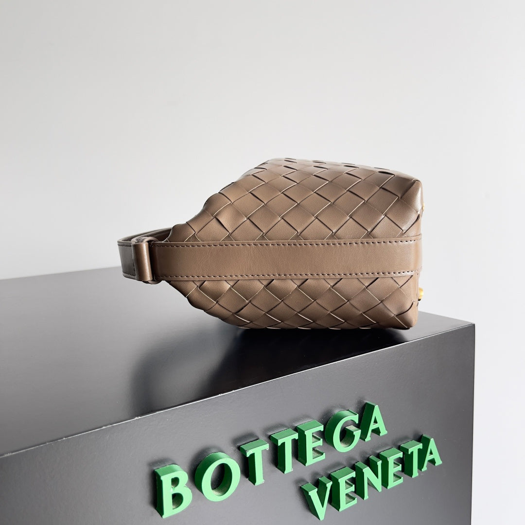 Bottega Veneta 754443 Black Designer Handbag Edition 3 - detail image 2