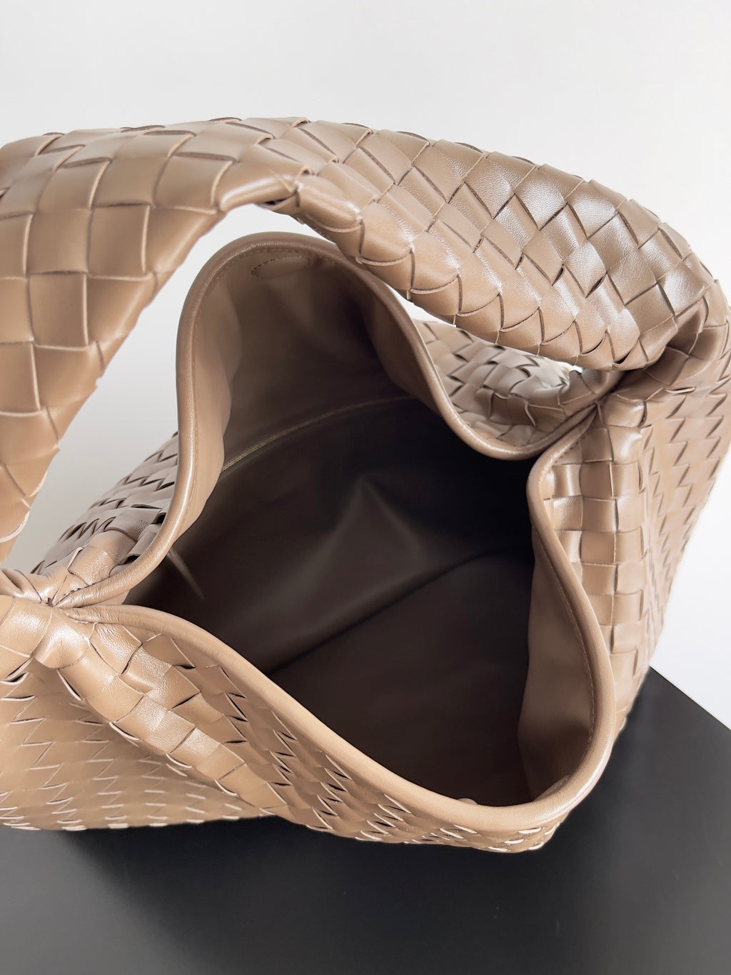 Bottega Veneta 763970 Brown Designer Handbag - detail image 9