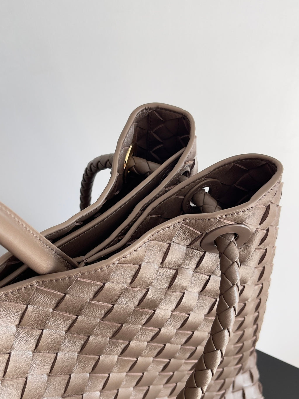Bottega Veneta 743575 Brown Designer Handbag - detail image 6