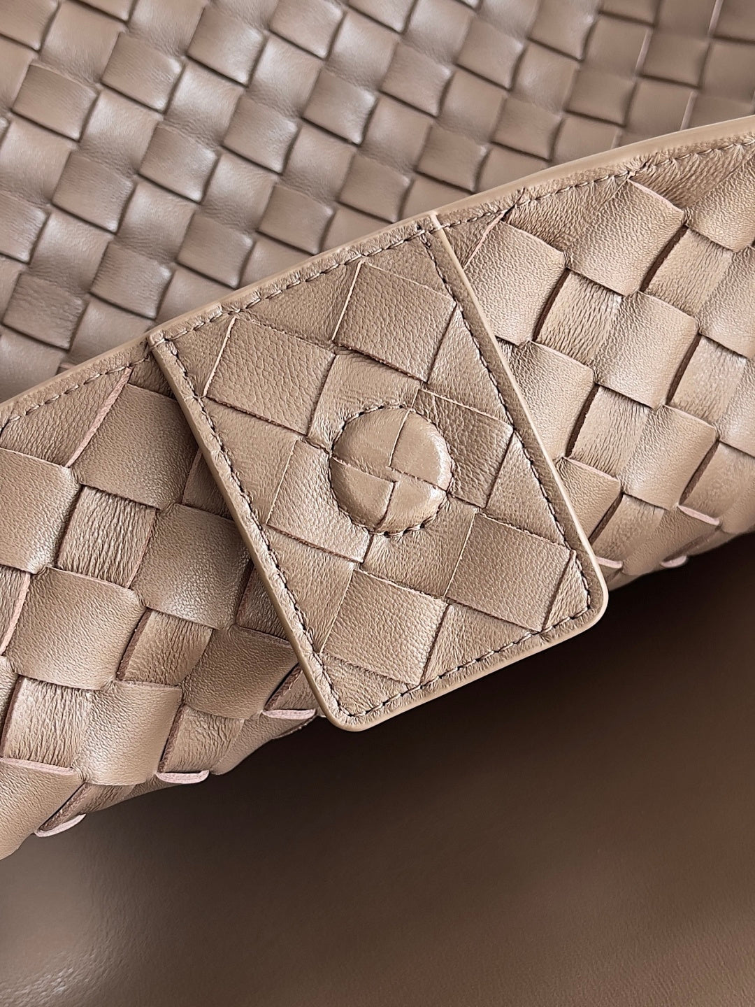 Bottega Veneta 743575 Brown Designer Handbag - detail image 7