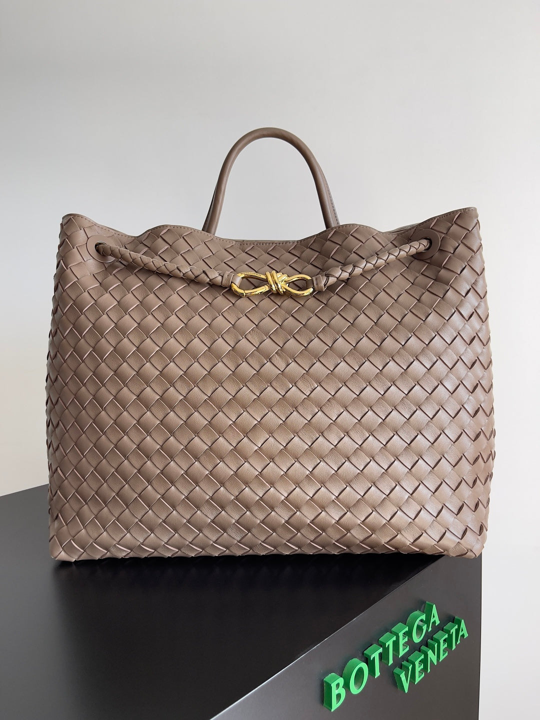Bottega Veneta 743575 Brown Designer Handbag