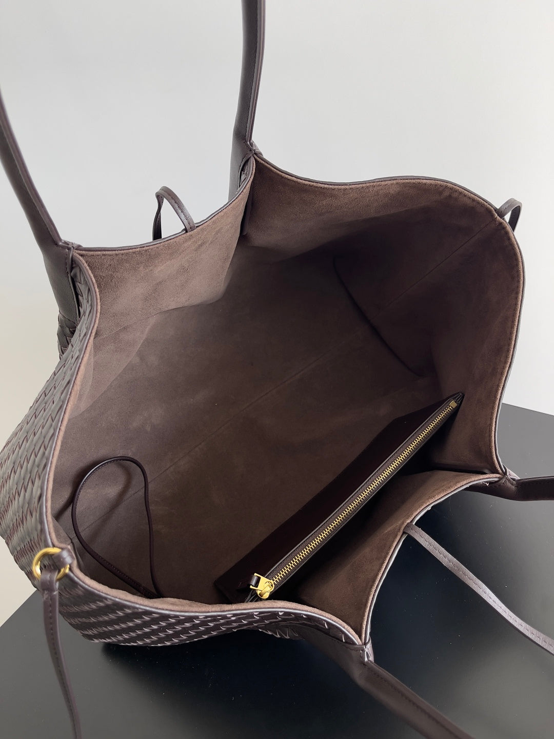 Bottega Veneta 817166 Black Designer Handbag Edition 5 - detail image 9
