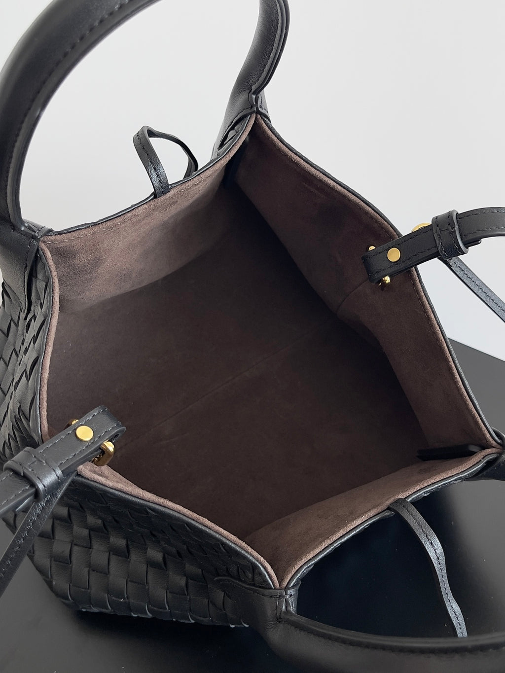 Bottega Veneta 819004 Black Designer Handbag Edition 5 - detail image 7