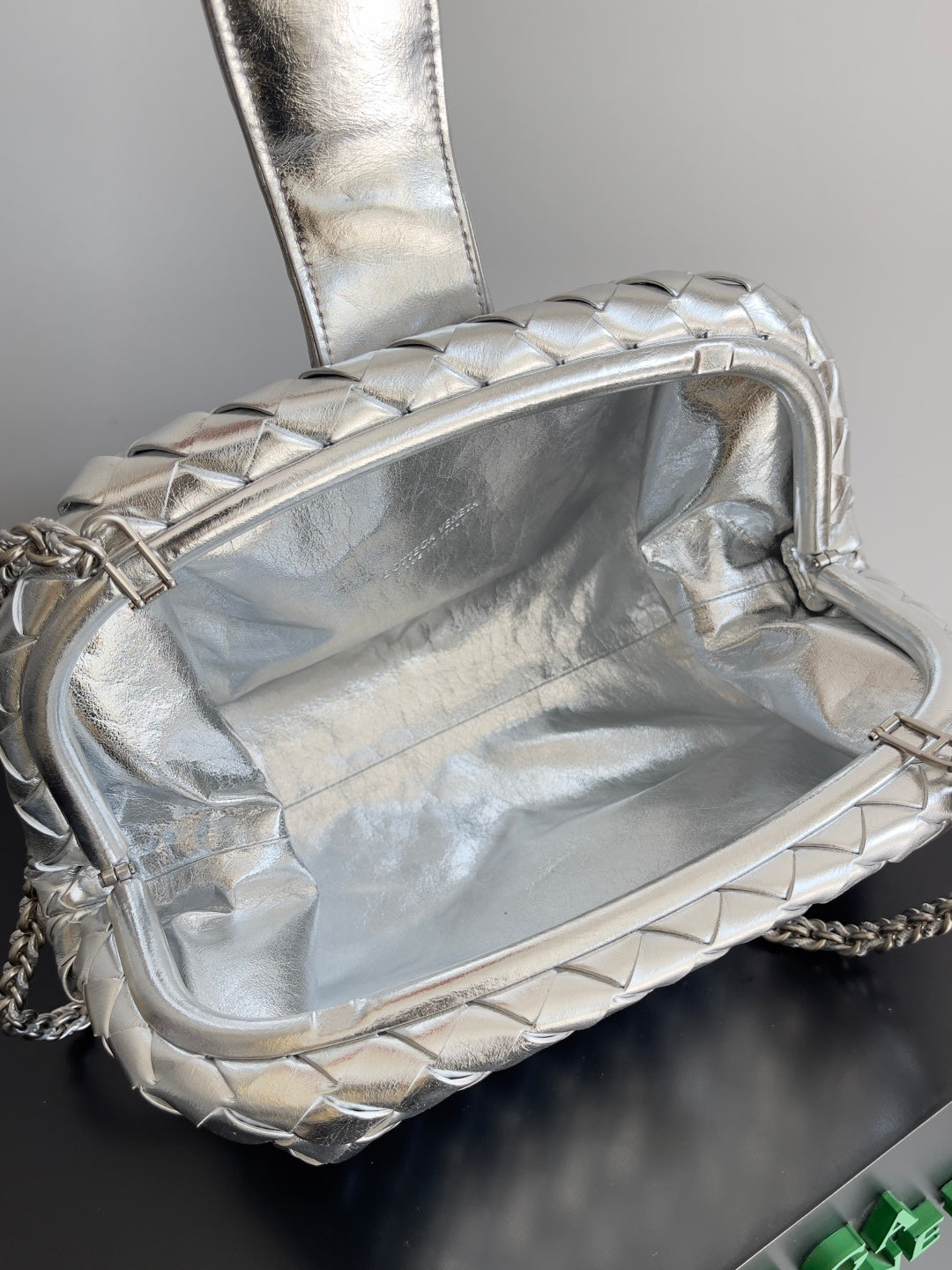 Bottega Veneta 785807 Black Clutch Bag Edition 6 - detail image 9