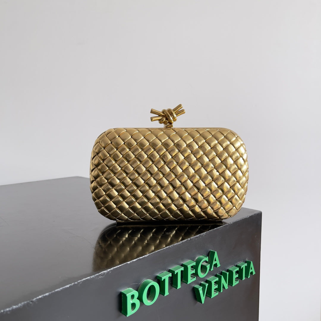 Bottega Veneta 717622 Black Designer Handbag Edition 2