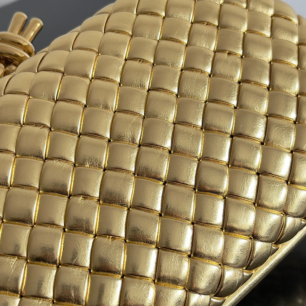 Bottega Veneta 717622 Black Designer Handbag Edition 2 - detail image 6