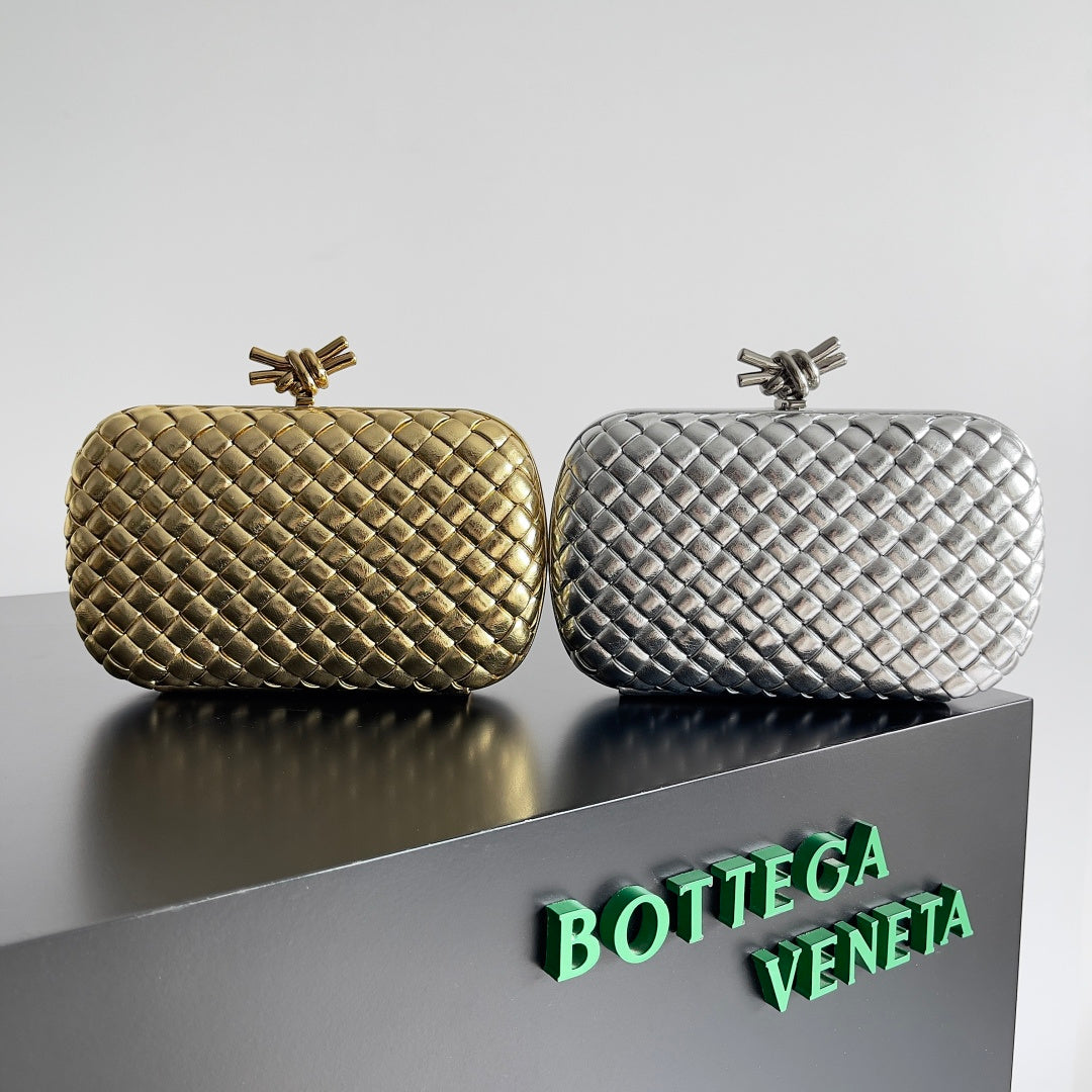 Bottega Veneta Black Designer Handbag Edition 883