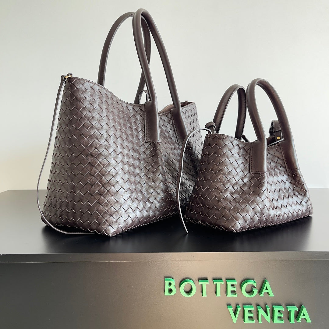 Bottega Veneta Black Designer Handbag Edition 878 - detail image 7