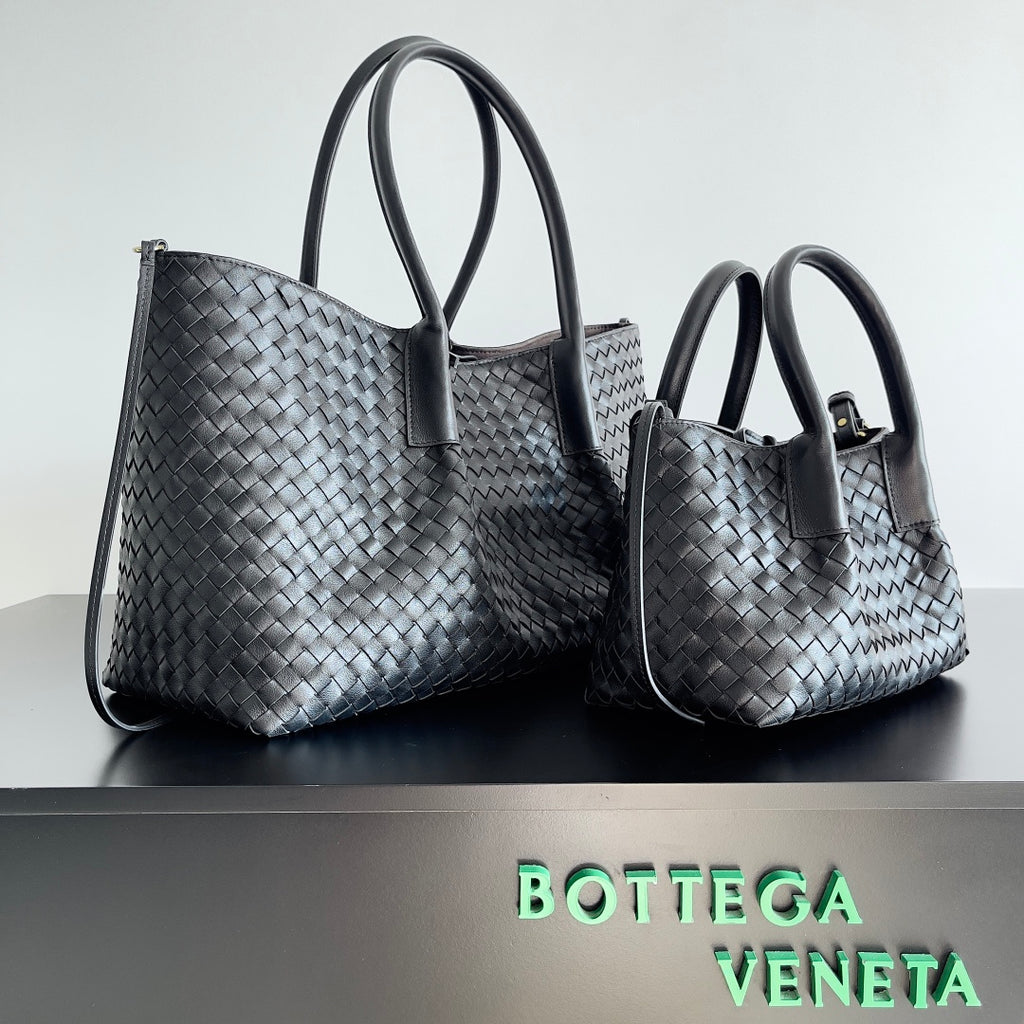Bottega Veneta Black Designer Handbag Edition 878 - detail image 8
