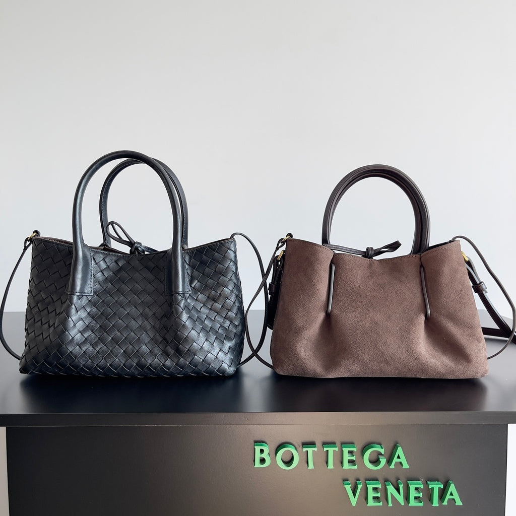 Bottega Veneta Black Designer Handbag Edition 878 - detail image 5